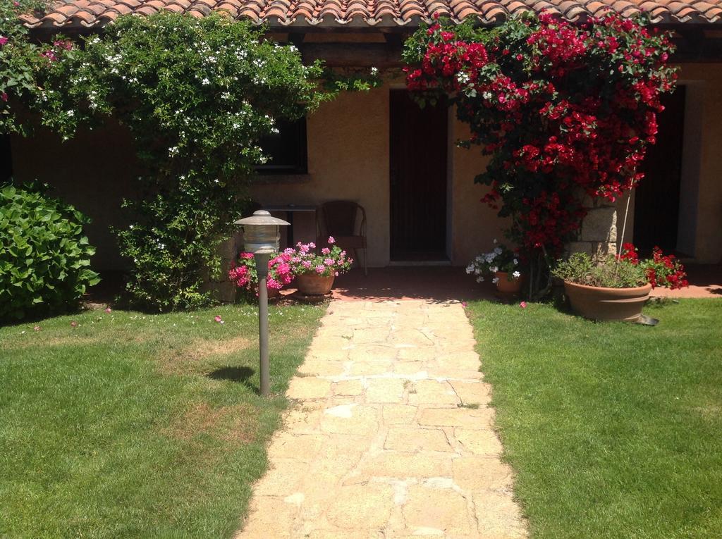 Hotel Villa Gemella Baja Sardinia Ngoại thất bức ảnh