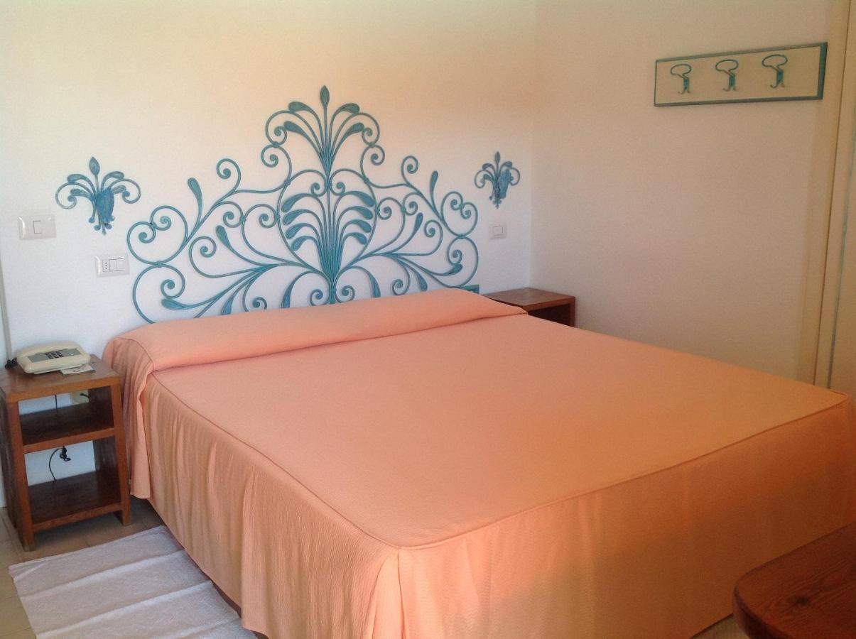 Hotel Villa Gemella Baja Sardinia Ngoại thất bức ảnh