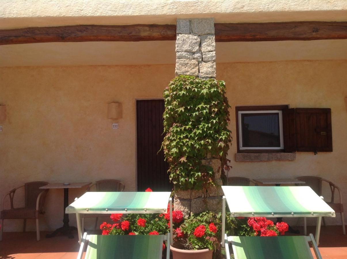 Hotel Villa Gemella Baja Sardinia Ngoại thất bức ảnh