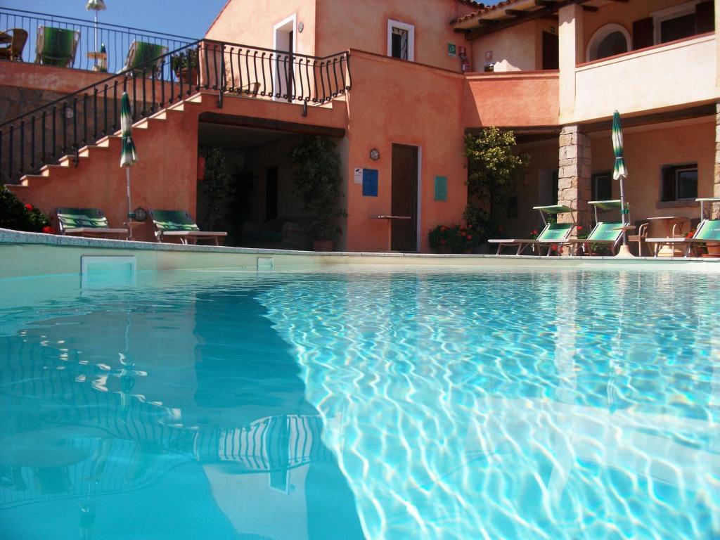 Hotel Villa Gemella Baja Sardinia Ngoại thất bức ảnh
