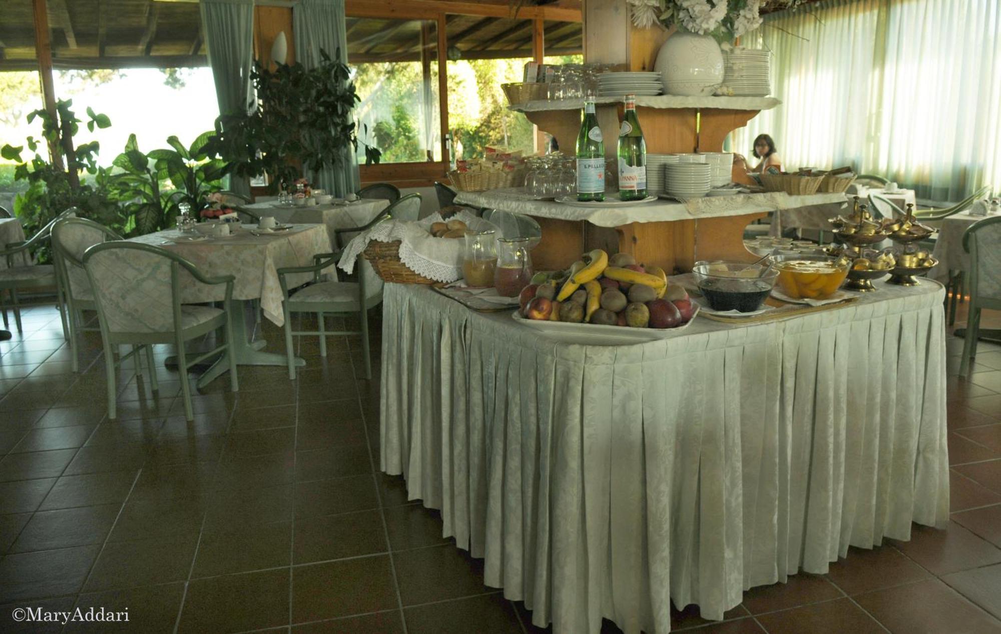 Hotel Villa Gemella Baja Sardinia Ngoại thất bức ảnh